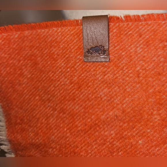 Roots scarf - Picture 2 of 3